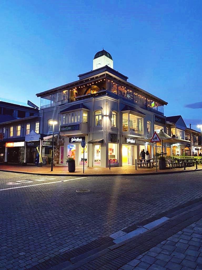 Apartment At Hermanus Waterfront Exteriör bild